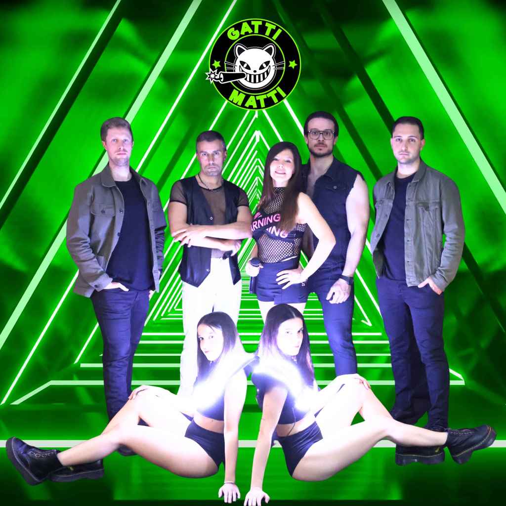 foto cover gatti matti live con ballerine